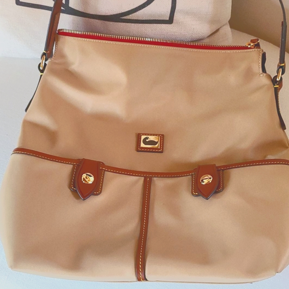 Dooney & Bourke shoulder bag